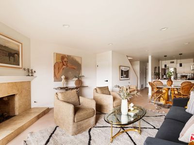 328 Culver Blvd APT A, Playa Del Rey, CA, 90293