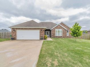 710 Napa Ave, Centerton, AR 72719