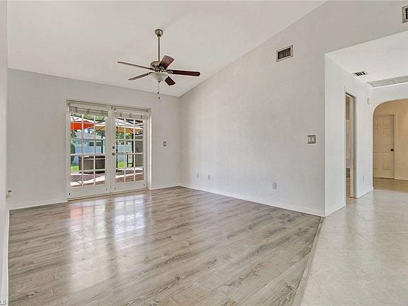 5th image of 1696 Whiskey Creek Dr