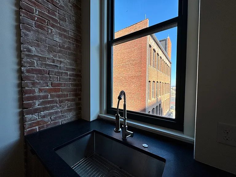 The Marshall Lofts — Photo 45