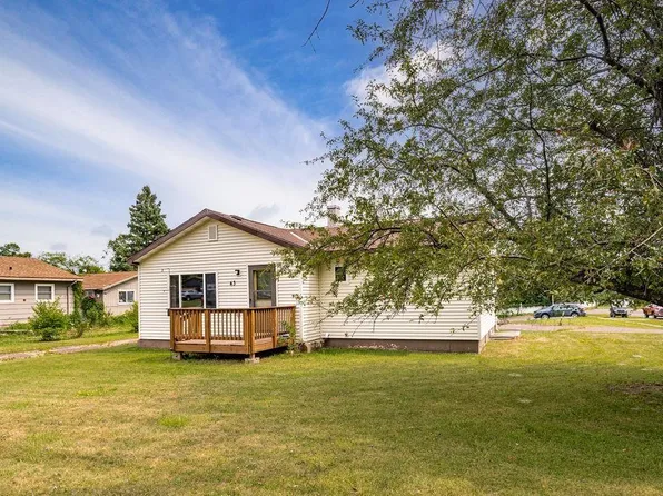 43 Garden Dr, Silver Bay, MN 55614