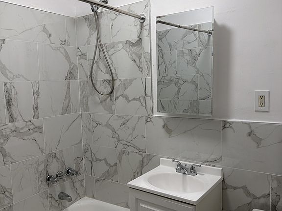 3rd image of 332 E 53rd St APT 1H