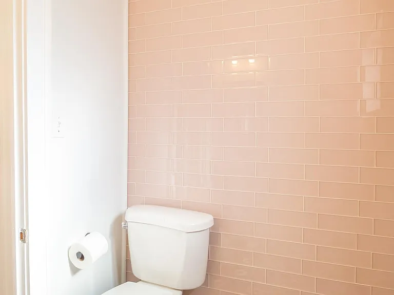 858 S Pearl St — Photo 14
