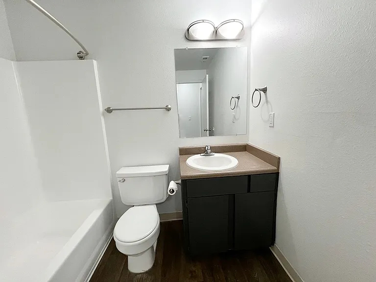 Erica Village — Photo 38