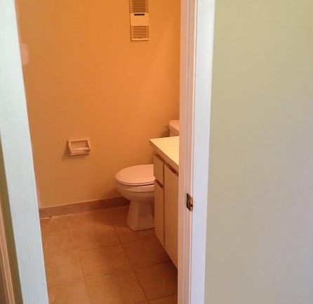 3rd image of 842 NE 209th St #201-37