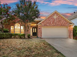 1672 Knoll Ridge Cir, Corinth, TX 76210