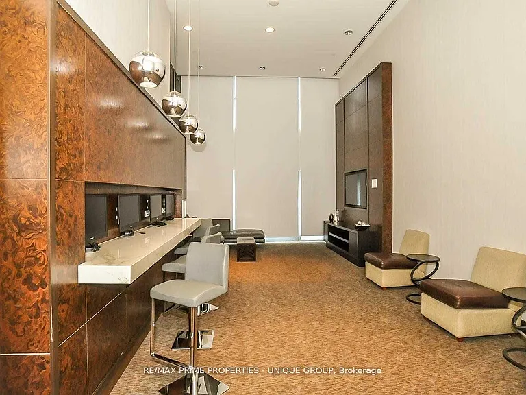 386 Yonge St #4101 — Photo 27