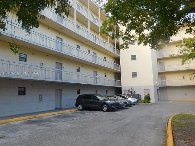 1st image of 216-8290 Lake Dr #216