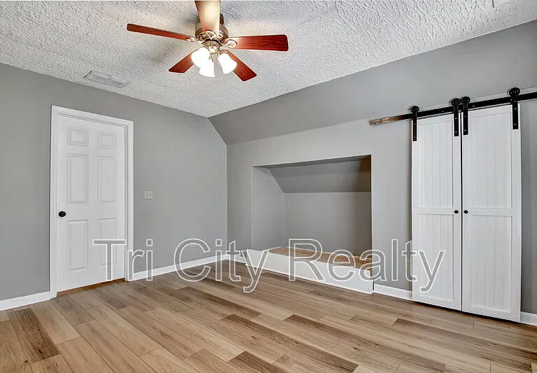49 Montrose Ln — Photo 55