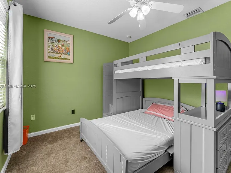 1755 NE 37th Ave — Photo 3