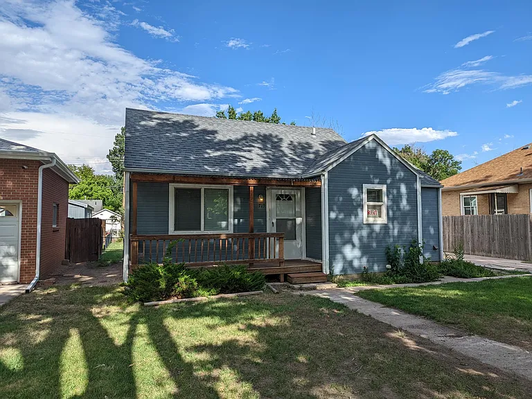 715 Turner St — Photo 1