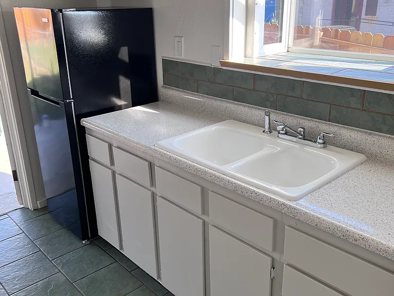 204 Palm Pl #A — Photo 9