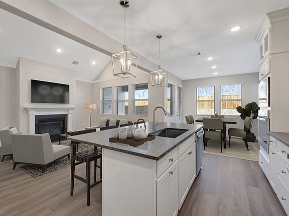 5th image of 405 Heritage Ranch Trl