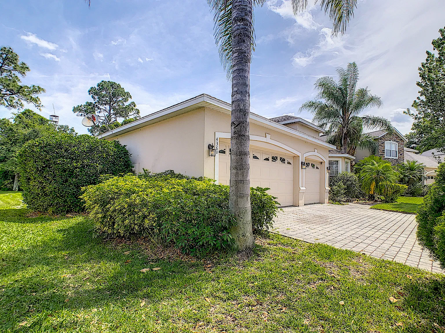 4 bed, 2540 sqft, $3,600 — Photo 3