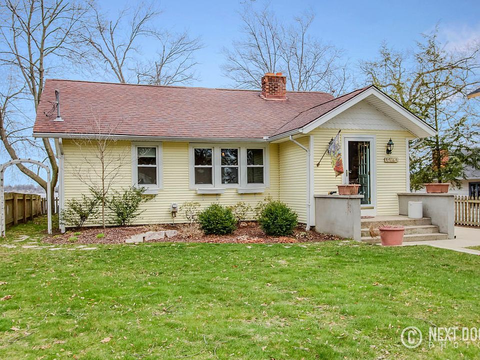 1st image of 9029 W End Dr