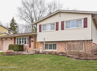 2615 N Chestnut Ave, Arlington Heights, IL 60004