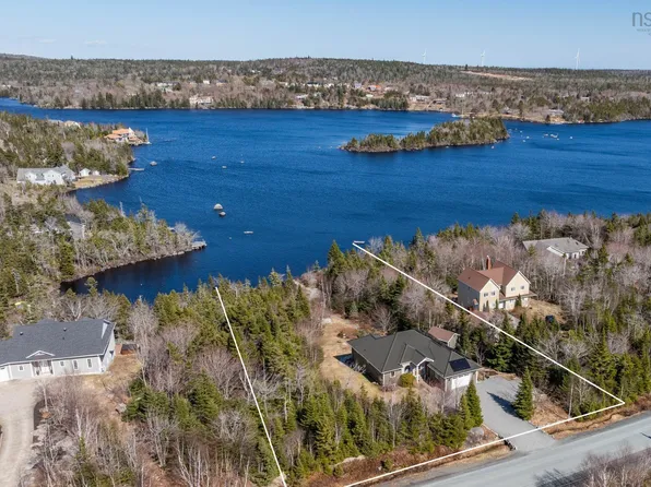 123 Sarah Ingraham Dr, Williamswood, NS B3V 1N9