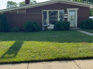 24712 Masch Ave, Warren, MI 48091