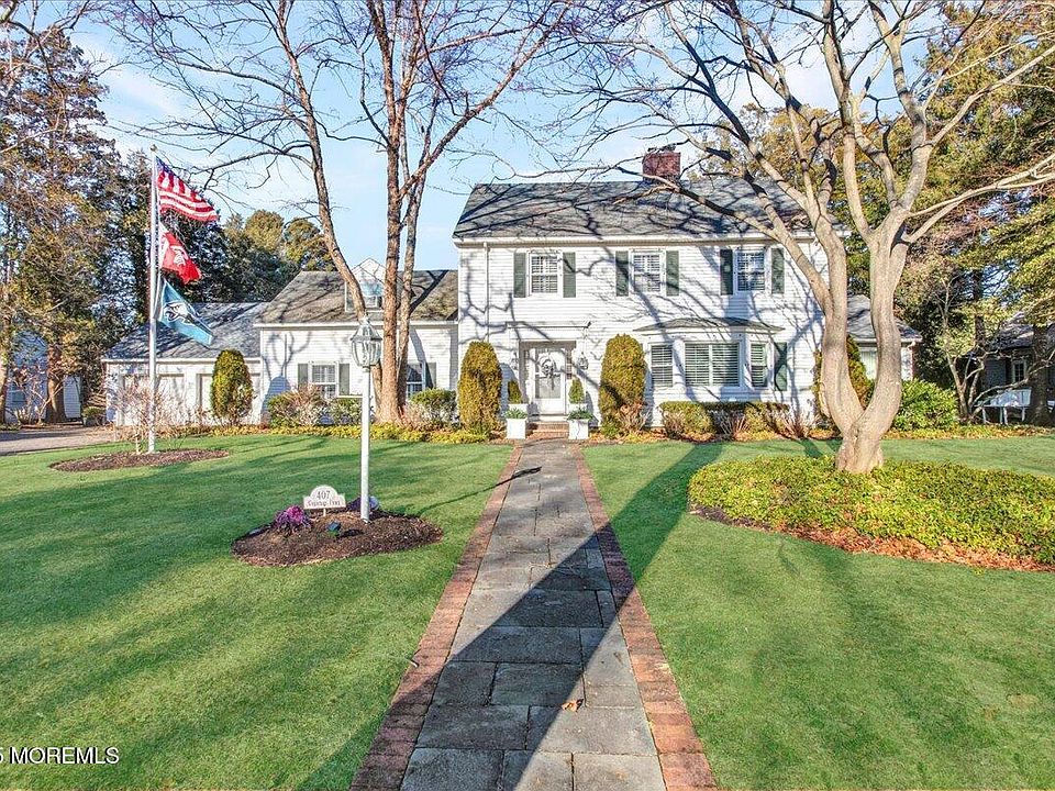 1st image of 407 Crescent Parkway