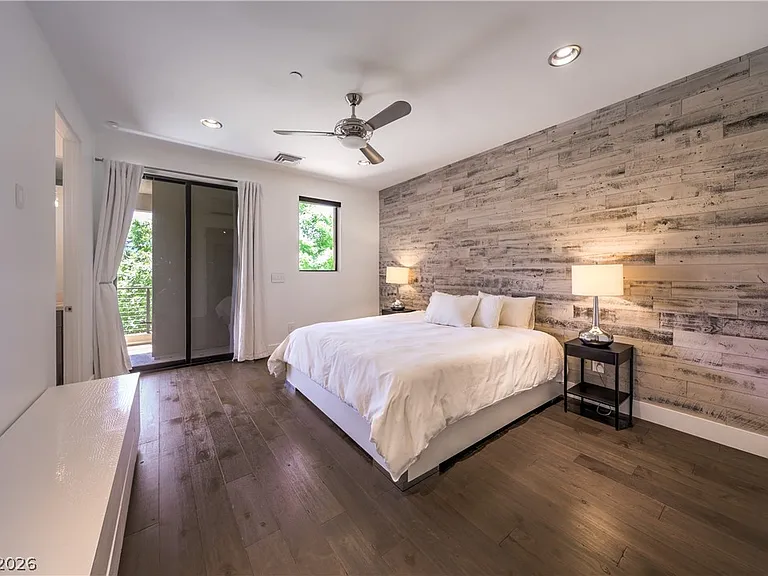 1501 Foothills Village Dr — Photo 51