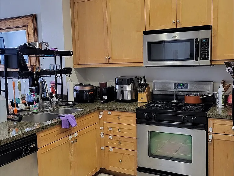 12842 Palm St #Penthouse 6 — Photo 7