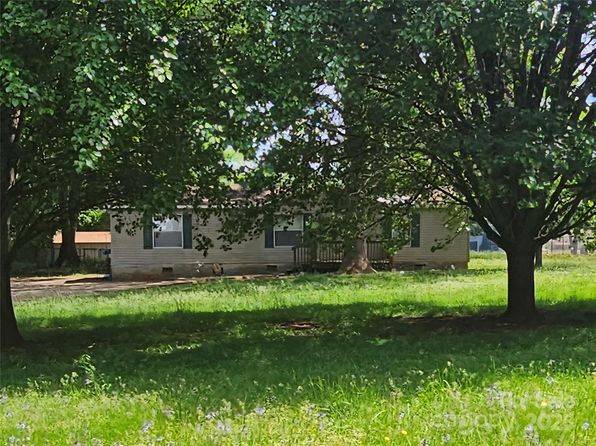 1001 Bexley Ln, Lincolnton, NC 28092