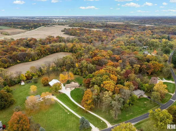 10218 N Fox Creek Dr, Brimfield, IL 61517