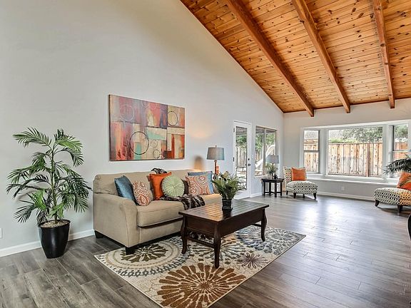 5th image of 5871 Antigua Dr