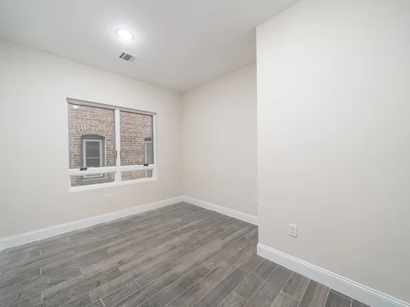 186 Kensington Avenue image 11 of 16