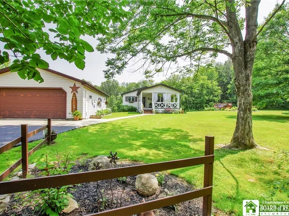 4394 Sherman Mayville Rd, Sherman, NY 14781