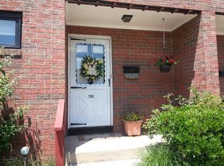 104 Sharon Ln, Wethersfield, CT 06109