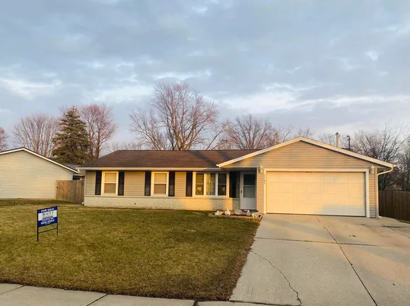 1547 Tartan Ln, New Haven, IN 46774