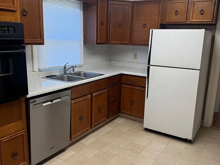 4248 Vine St — Photo 11