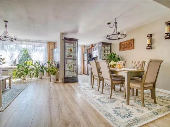 145 Lincoln Avenue image 1 of 18