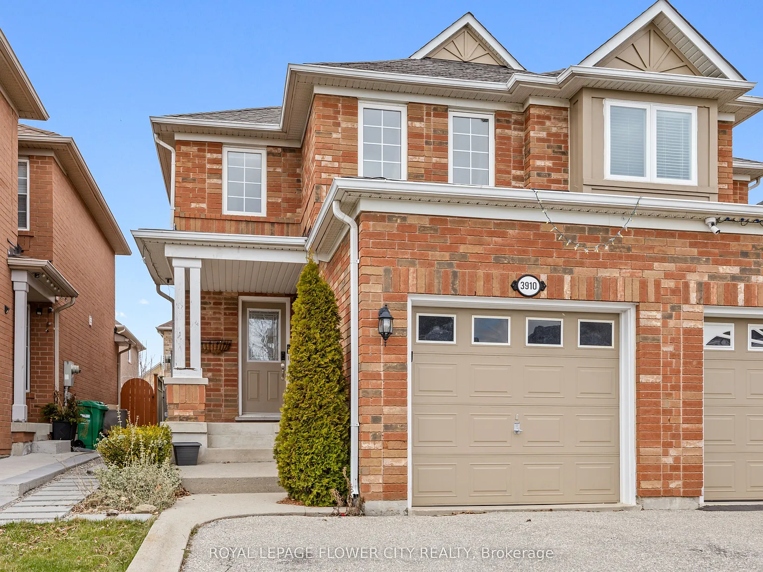 4 bed, $3,800 — Photo 2