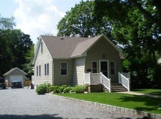 417 Pulaski Rd, East Northport, NY 11731