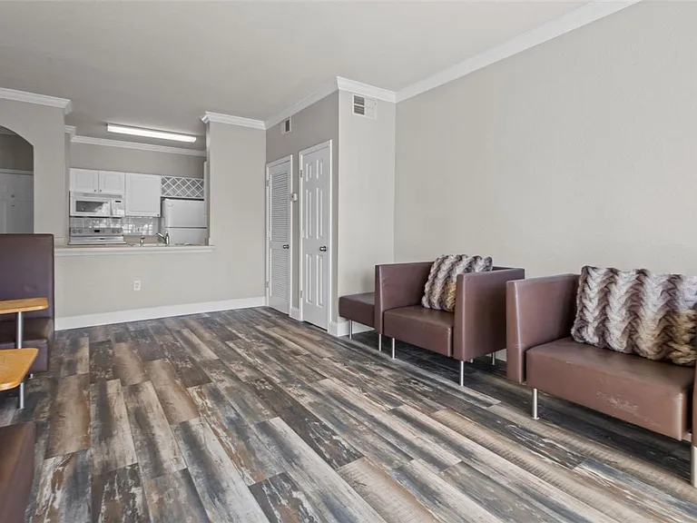 1216 S Missouri Ave #116 — Photo 7