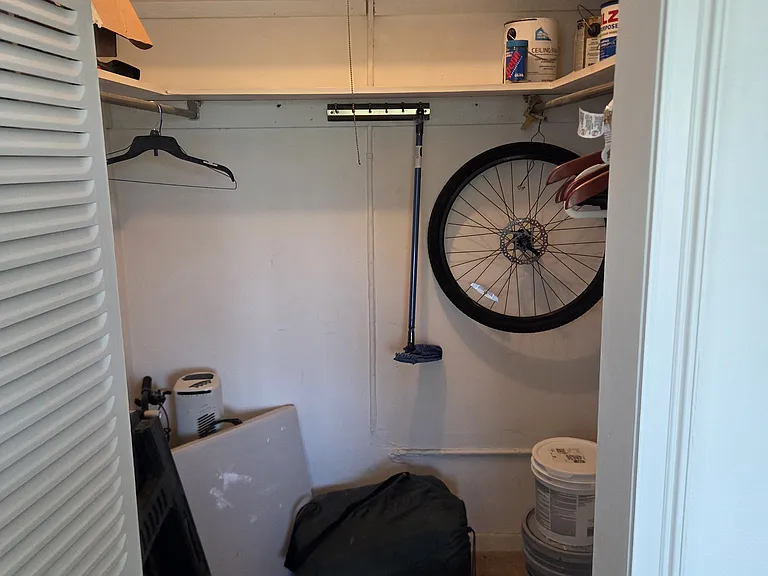 Bedroom, large walk in closet