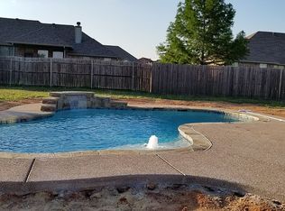 823 Wandering Ct, Granbury, TX 76049