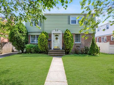 154 Strattford Road, New Hyde Park, NY, 11040