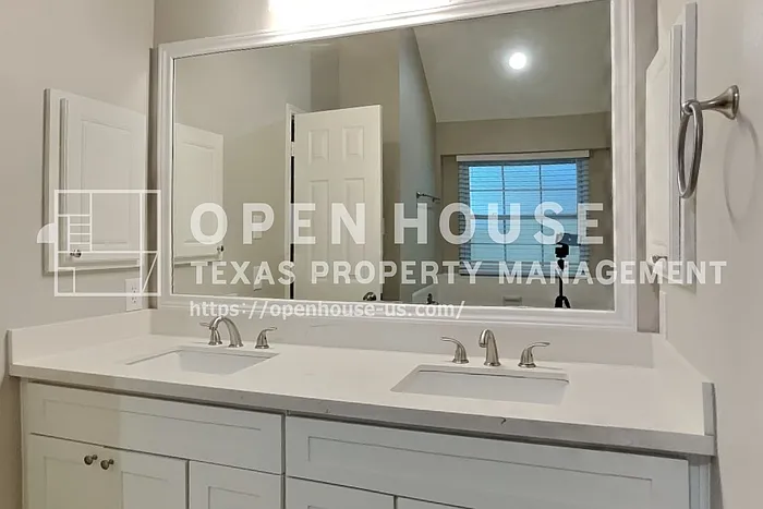 7031 Echo Pines Dr — Photo 12