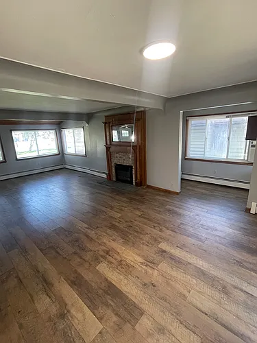 22464 Beach St Photo 1