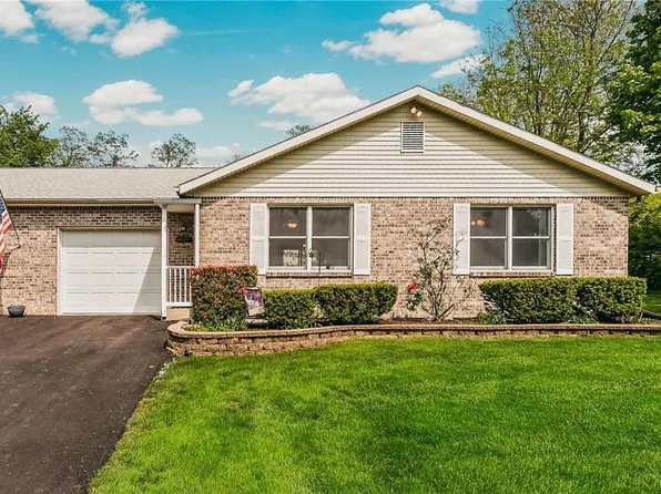 4177 Mink Rd, Emmaus, PA 18049