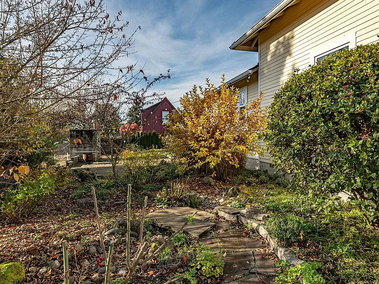18441 Nelson Pl NE — Photo 52