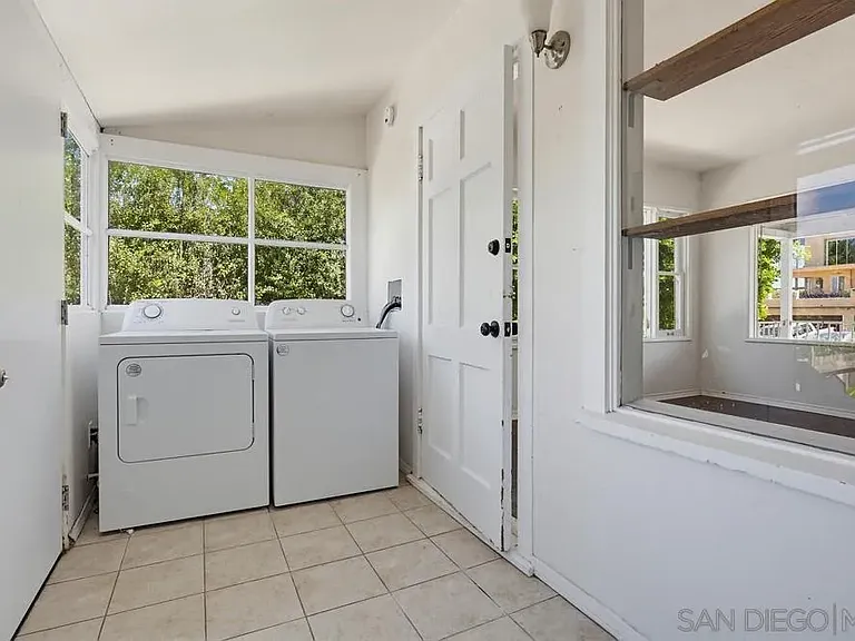 3328 Harbor View Dr — Photo 24