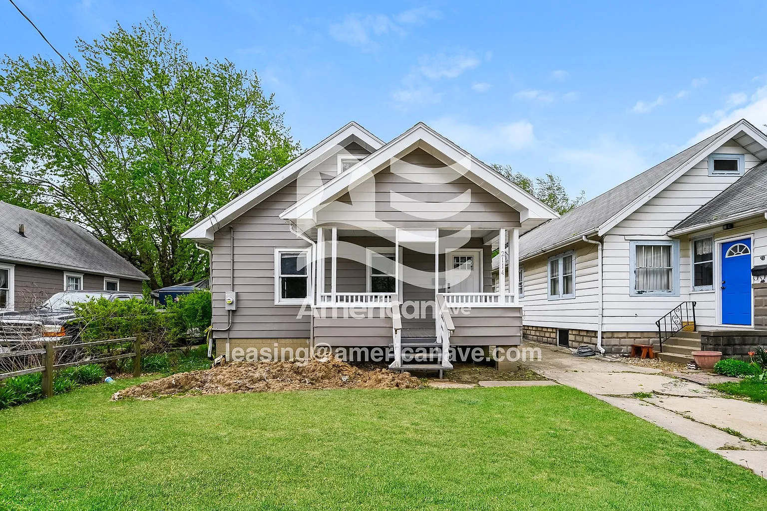 2114 W Callender Ave photo 1