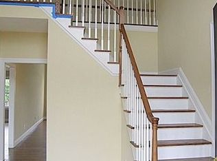 1028 New Durham Rd, Edison, NJ 08817