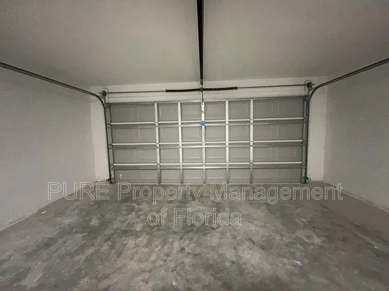 8819 SW 132nd Ln — Photo 28