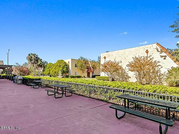 5th image of 6515 LA MIRADA Drive #8