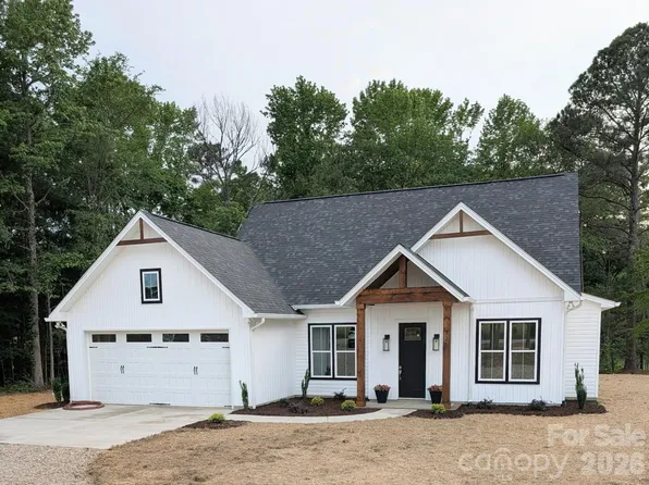 725 Potter Rd, Lancaster, SC 29720